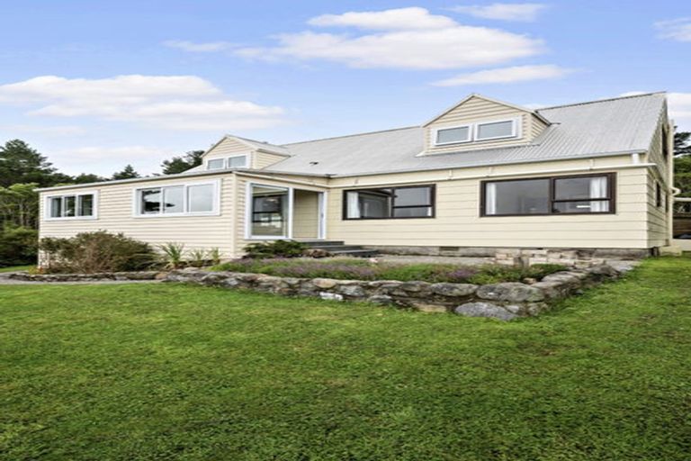 Photo of property in 445 Horokiwi Road, Horokiwi, Wellington, 5016