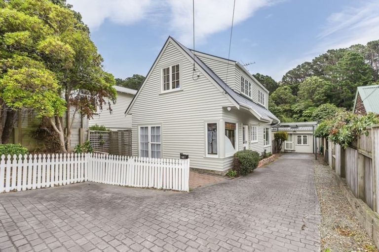 Photo of property in 10 Salisbury Avenue, Mount Cook, Wellington, 6021