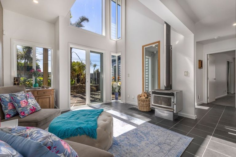 Photo of property in 13 Karekare Road, Raumati South, Paraparaumu, 5032