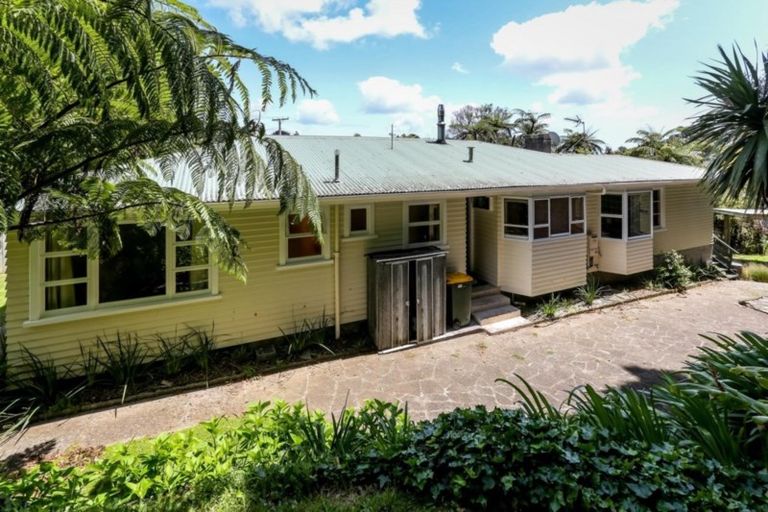 Photo of property in 27a Awanui Street, Merrilands, New Plymouth, 4312