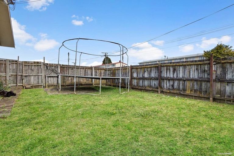 Photo of property in 1/16 Sandra Avenue, Otara, Auckland, 2023