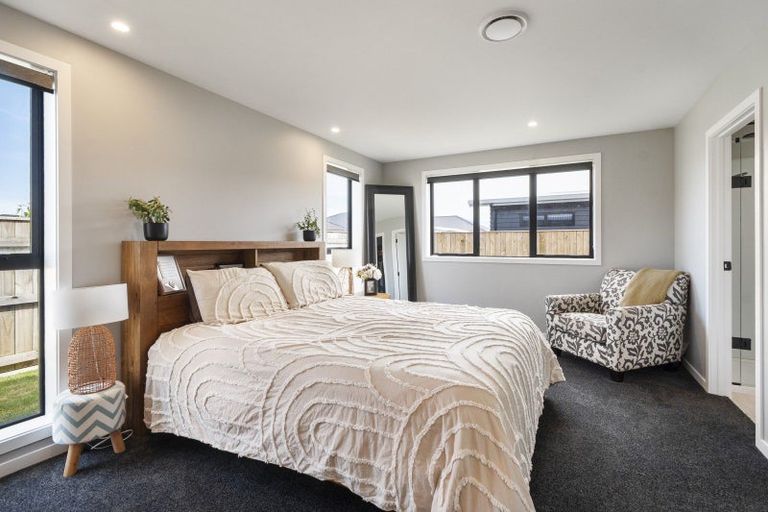 Photo of property in 12 Kanzan Grove, Feilding, 4702