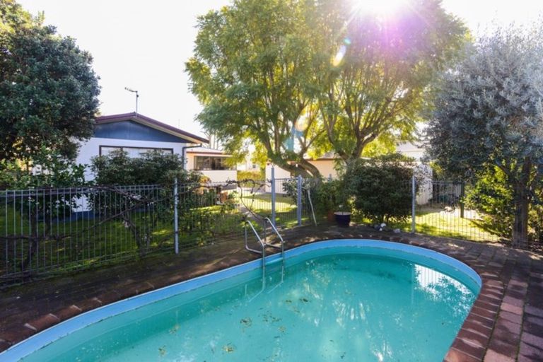 Photo of property in 5 Bowling Road, Greenmeadows, Napier, 4112