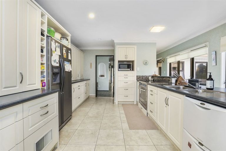 Photo of property in 65 Chedworth Avenue, Chedworth, Hamilton, 3210