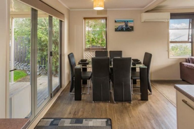 Photo of property in 19 Rotoma Rise, Clover Park, Auckland, 2019