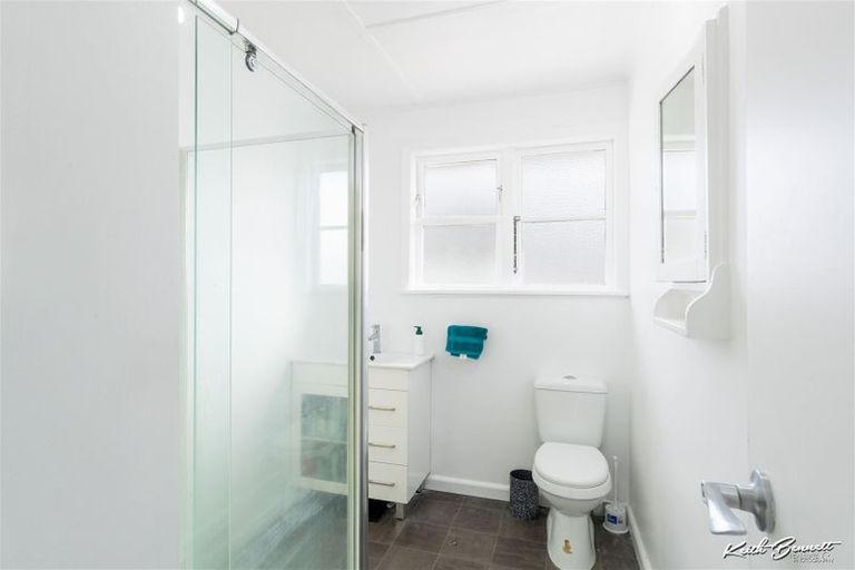 Photo of property in 25 Hewer Crescent, Naenae, Lower Hutt, 5011