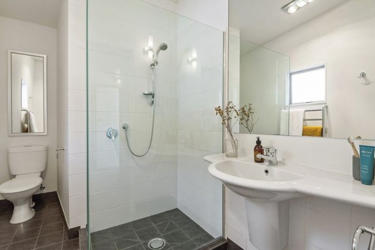 Photo of property in 6 Zion Road, Birkenhead, Auckland, 0626