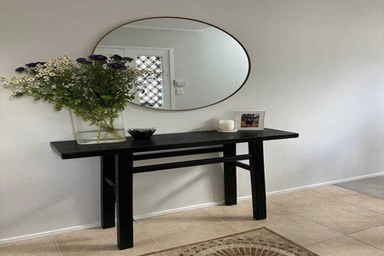 Photo of property in 33 Agincourt Street, Glenfield, Auckland, 0629