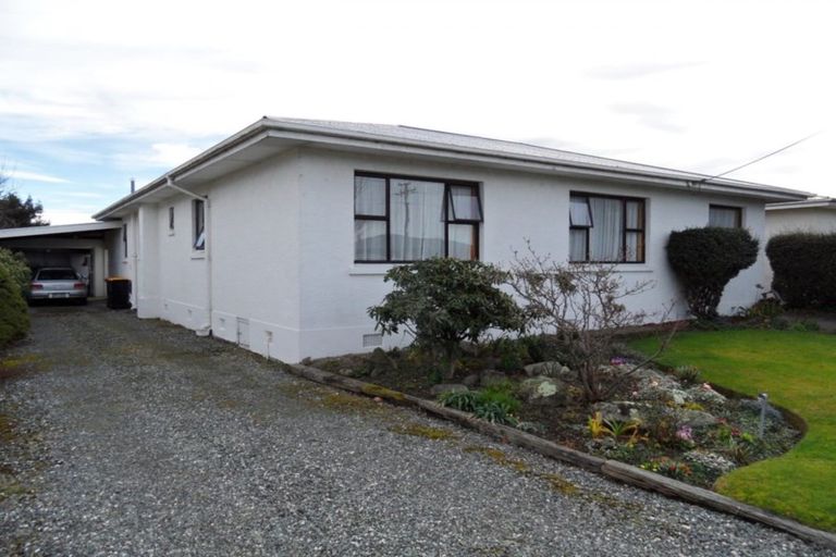 Photo of property in 23 Milton Street, Gore, 9710