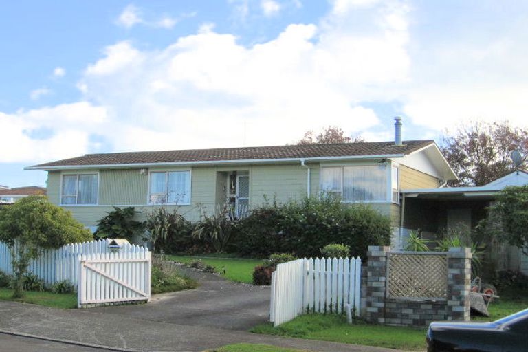 Photo of property in 19 Pulman Place, Clover Park, Auckland, 2019