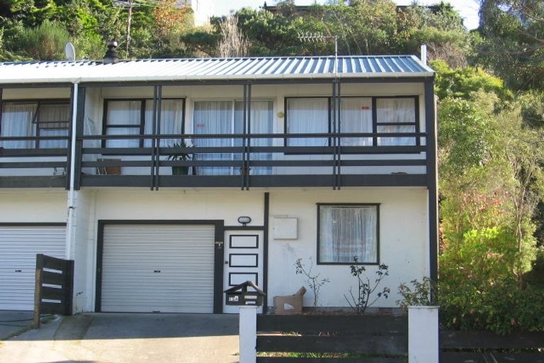 Photo of property in 105a Churton Drive, Churton Park, Wellington, 6037