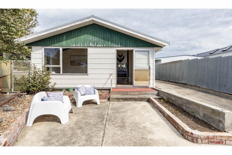 Photo of property in 21 Tonks Street, North New Brighton, Christchurch, 8083