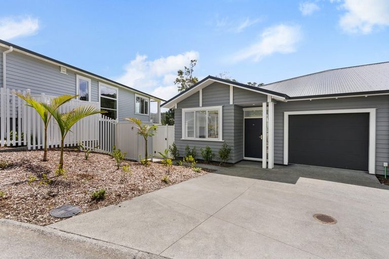 Photo of property in 196 Landmark Terrace, Orewa, 0931