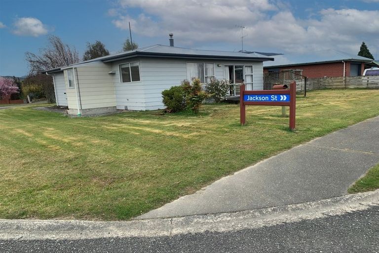 Photo of property in 14 Pop Andrew Drive, Te Anau, 9600