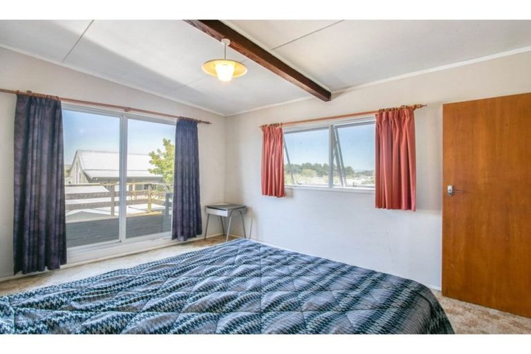 Photo of property in 68 Middle Road, Havelock North, 4130