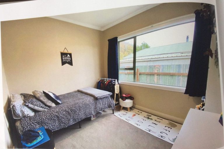 Photo of property in 17 Moa Street, Waikiwi, Invercargill, 9810