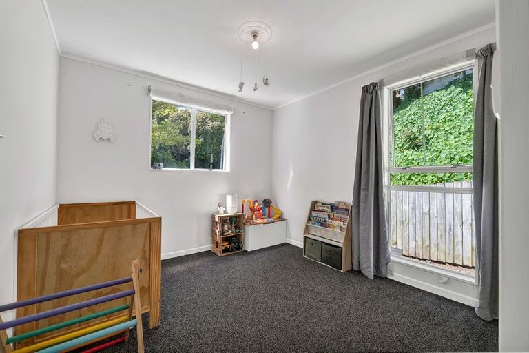 Photo of property in 28a Riversdale Drive, Merrilands, New Plymouth, 4312