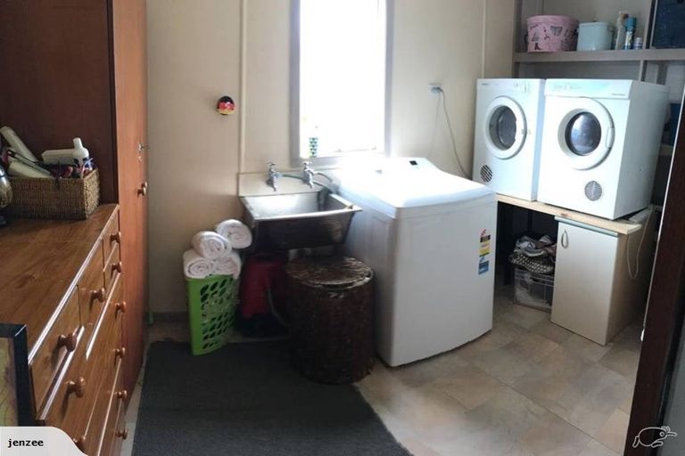 Photo of property in 1 Kiwi Street, Tokoroa, 3420