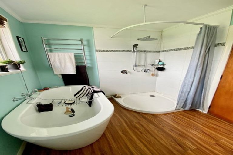 Photo of property in 12 Railway Road, Dunsandel, 7682