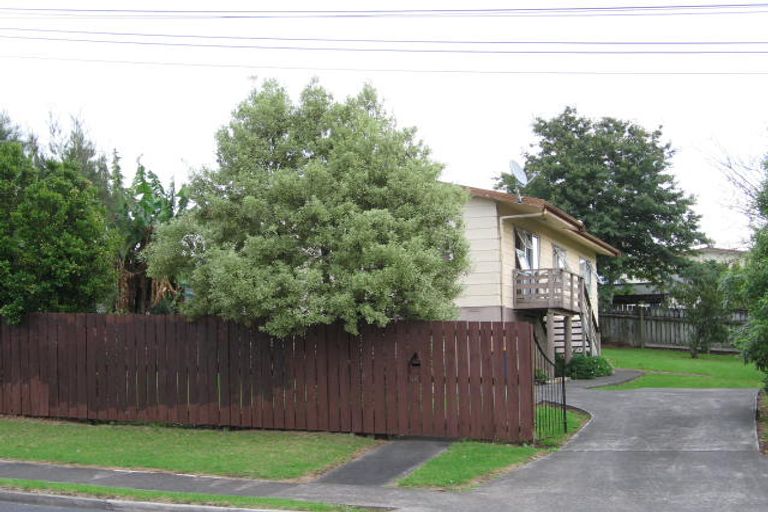 Photo of property in 58 Border Road, Henderson, Auckland, 0612