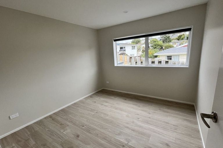 Photo of property in 28b Halberg Street, Glenfield, Auckland, 0629
