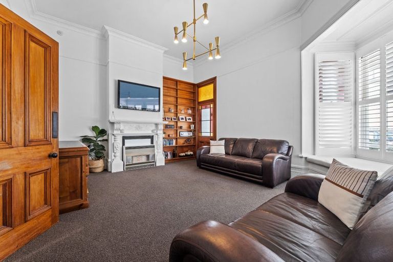 Photo of property in 76 Turuturu Road, Hawera, 4674