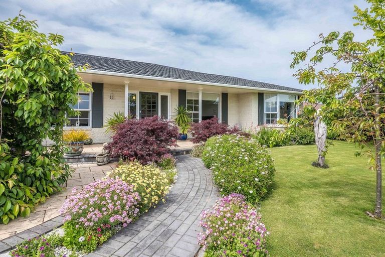 Photo of property in 22 Awanui Drive, Waikanae, 5036