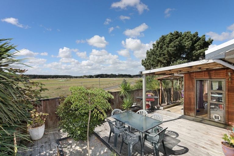 Photo of property in 42 Park Street, Foxton, 4814