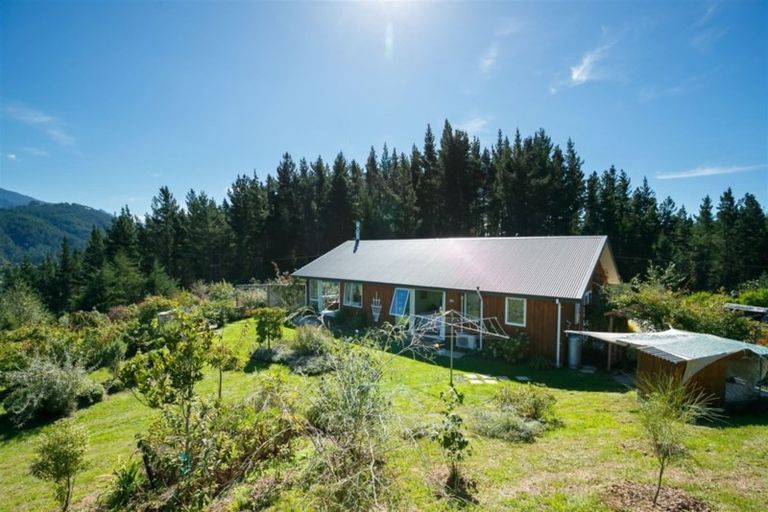Photo of property in 130 Mytton Heights, Motueka, 7196