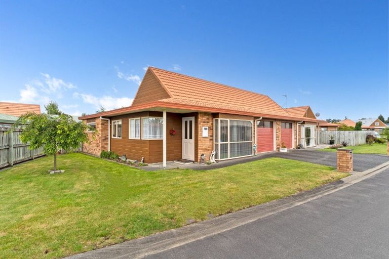 Photo of property in Holdsworth Villas, 2/47 William Donald Drive, Solway, Masterton, 5810