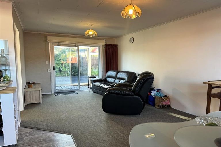 Photo of property in 3/30 Buccleugh Street, Greymouth, 7805