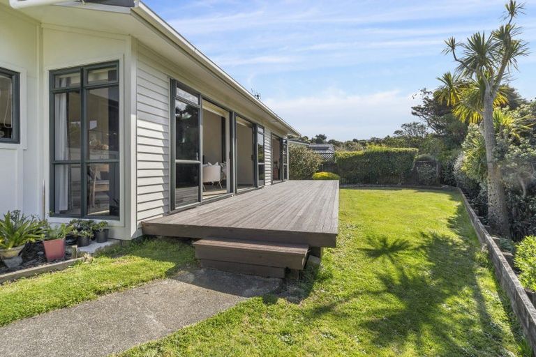 Photo of property in 13 Chorley Grove, Churton Park, Wellington, 6037