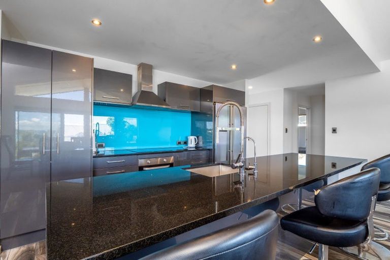 Photo of property in 14 Gould Street, Russell, 0202