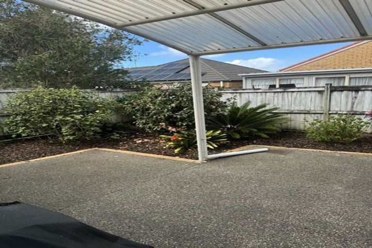Photo of property in 11 Dunbarton Drive, Ranui, Auckland, 0612