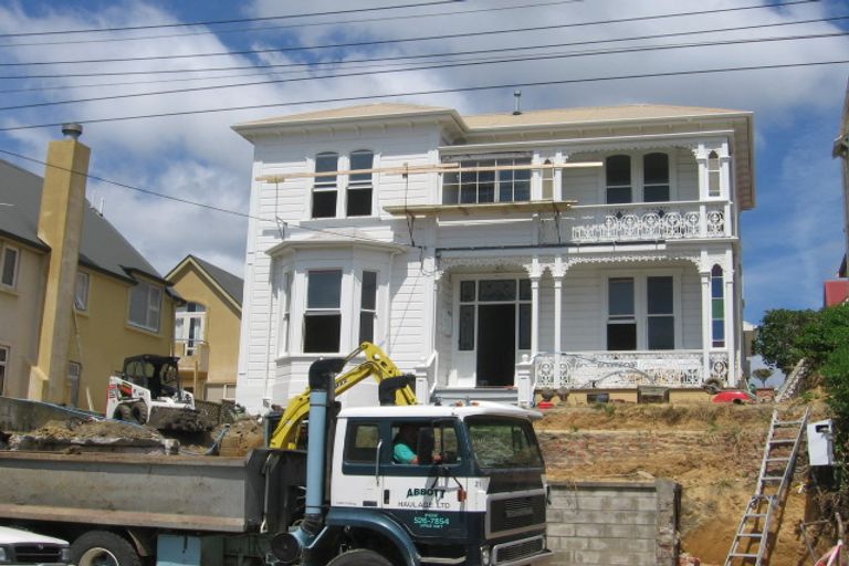 Photo of property in 58 Pirie Street, Mount Victoria, Wellington, 6011