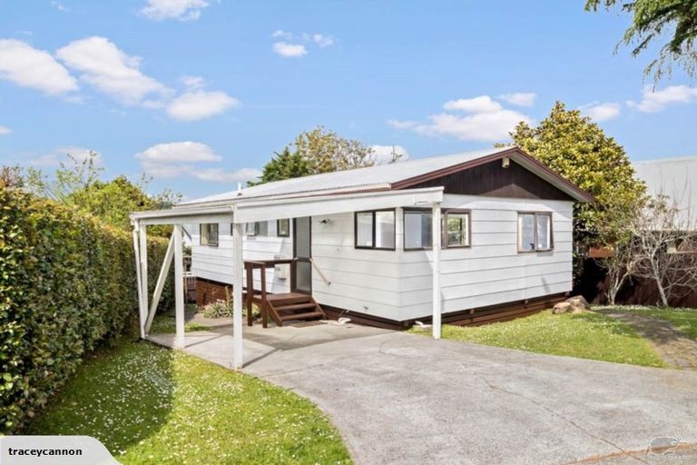 Photo of property in 1/30 Savoy Road, Glen Eden, Auckland, 0602