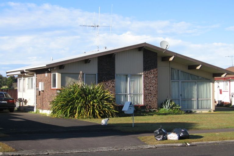 Photo of property in 15 Durham Street, Nawton, Hamilton, 3200