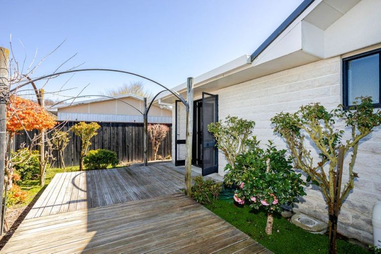 Photo of property in 9 Smith Street, Dannevirke, 4930