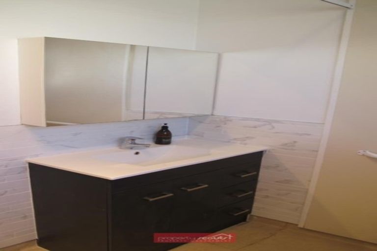 Photo of property in 1 Burgess Street, Green Island, Dunedin, 9018