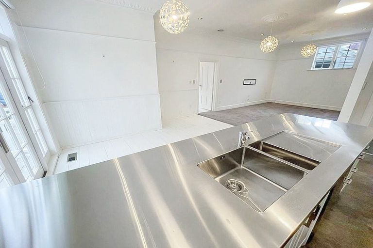 Photo of property in 9 Calgarry Avenue, Thorndon, Wellington, 6011