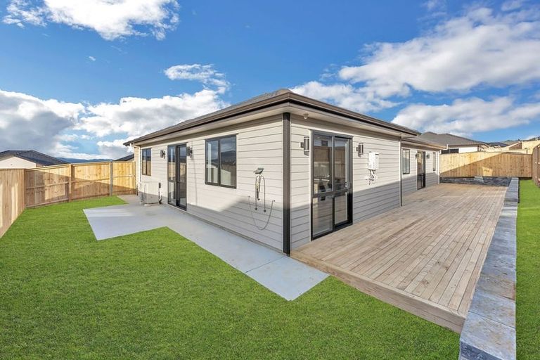 Photo of property in 23 Glenaray Crescent, Wanaka, 9305