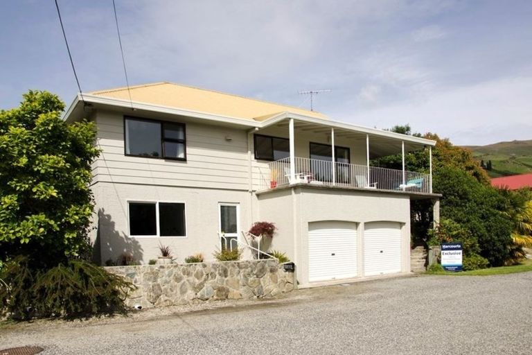 Photo of property in 43 Cheviot Street, Roxburgh, 9500