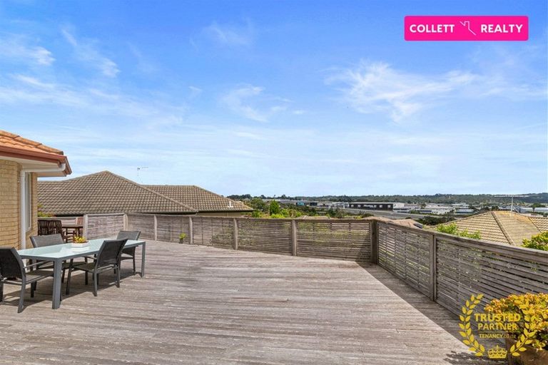 Photo of property in 39 Bluebird Crescent, Unsworth Heights, Auckland, 0632