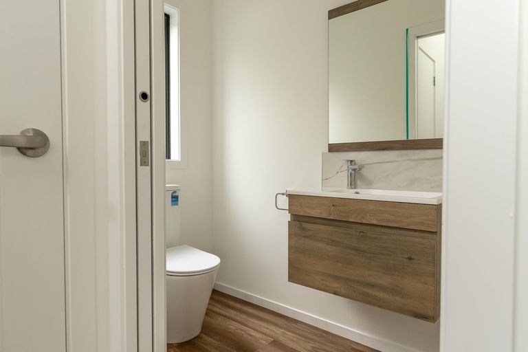 Photo of property in 1/4 Marama Street, Castor Bay, Auckland, 0620