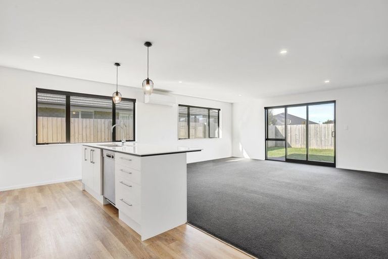 Photo of property in 4 Shrimpton Avenue, Woodend, 7610