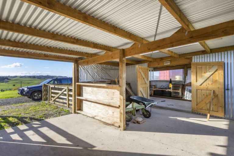 Photo of property in 66 Waiteitei Road, Wellsford, 0974