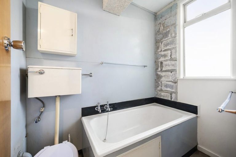 Photo of property in Fairmont Flats, 3d/20 Maarama Crescent, Aro Valley, Wellington, 6021