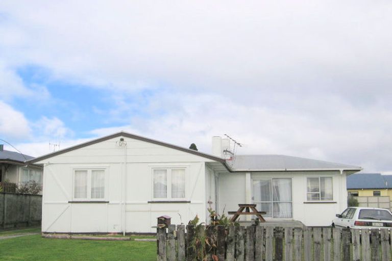 Photo of property in 24b Riverton Road, Mount Maunganui, 3116