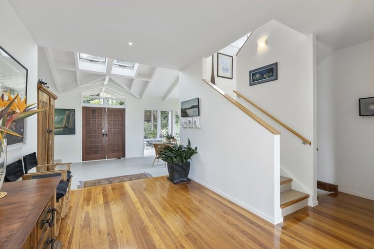 Photo of property in 100 Cornwallis Road, Cornwallis, Auckland, 0604