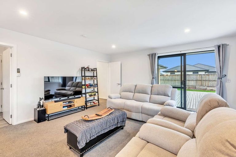 Photo of property in 14 Nathaniel Archer Street, Woodend, 7610